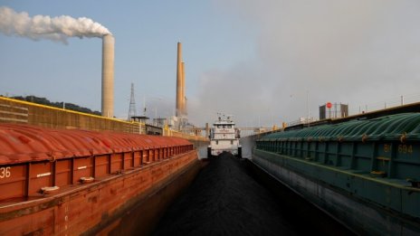 Неочакваният спад на заводските поръчки в Германия разпалва страха от рецесия