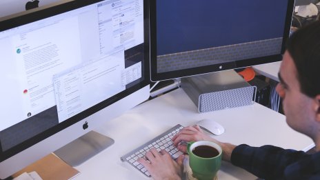 Над 400 административни регистъра трябва да станат електронни до март 2025 г.