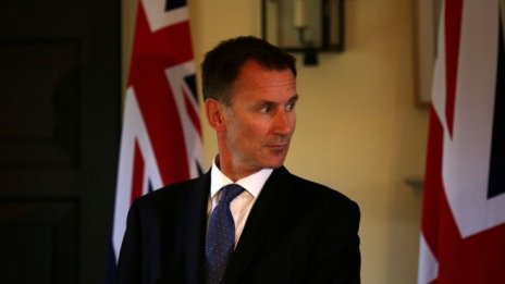 Джереми Хънт: Не бъркайте британската учтивост със слабост