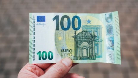 Директор на ЕЦБ: Възможни са силно отрицателни лихви за цифровото евро