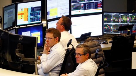 Нови сигнали за криза в Китай обезсърчиха европейските инвеститори