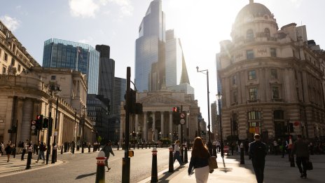 Три лихвени понижения за 24 часа са знак за трудностите пред Европа заради митата