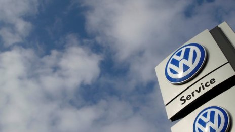 Голям клиент готви иск срещу VW