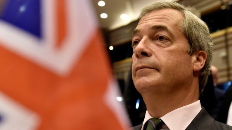 Найджъл Фараж подаде оставка като председател на UKIP*