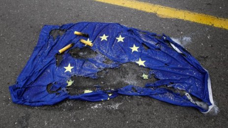 История от грешки в основата на множеството кризи на Европа