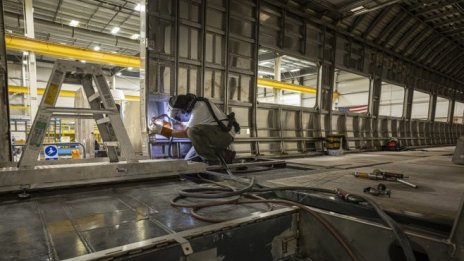 Молбите за помощи при безработица в САЩ достигнаха едномесечно дъно