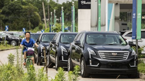 General Motors ще актуализира безжично 740 хил. коли заради проблем със светлините