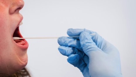 Пореден рекорд на новозаразените с коронавируса в България