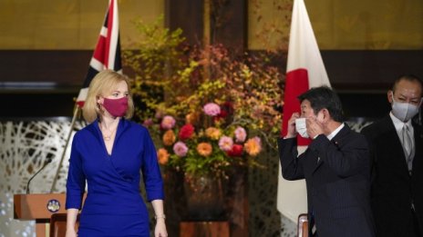 Великобритания сключи сделката с Япония, доказвайки на ЕС, че може и сама