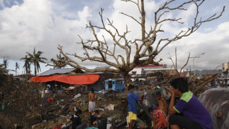 След тайфуна Филипините са заплашени и от инфлация