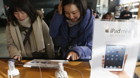 Apple стартира продажбите на iPad Mini без много фанфари