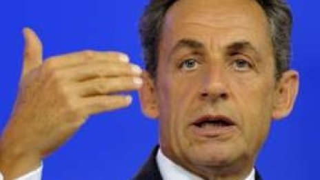 Саркози настоява за затягане на коланите