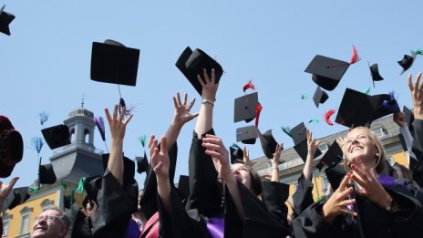 Кои са най-желаните от българските студенти работодатели за 2018 г.?