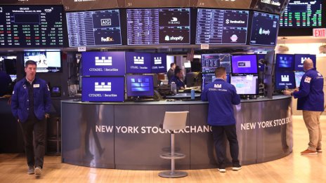 Сривът на технологичните акции в САЩ подчертава риска от свръхголемите компании