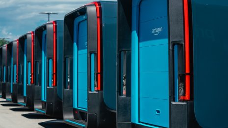 Пазарът на търговски превозни средства в България се свива от началото на годината