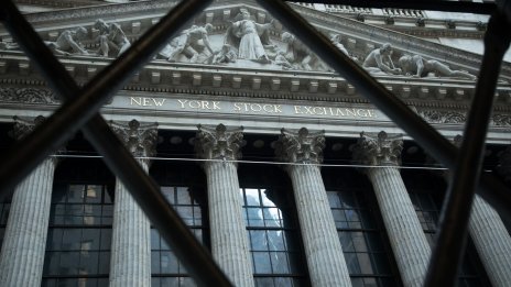 Dow записа най-големия си спад от началото на годината