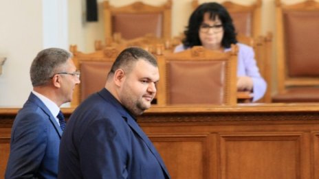 САЩ налагат санкции на Божков, Пеевски и Желязков