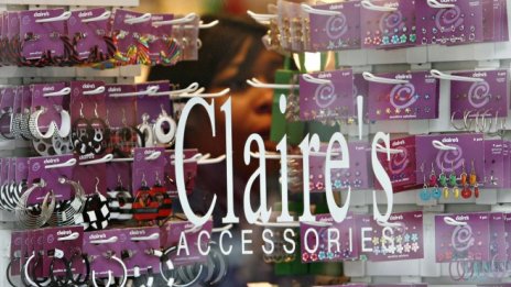 Веригата магазини Claire's подаде документи за IPO в САЩ