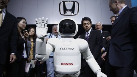 Honda се насочва към бъдещето с летящи коли, ракети и аватар роботи