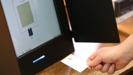 Избирателните секции в чужбина са близо 770, в една трета от тях ще има машина