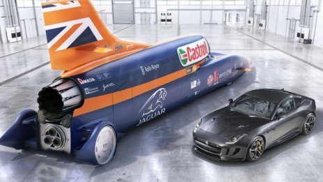 Jaguar F-Type ще помага на болида Bloodhound SSC