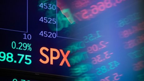 Втори пореден ден на спадове на Wall Street, Dow отстъпва с над 500 пункта*