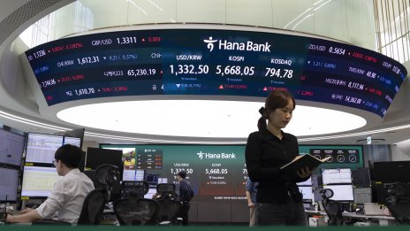 Повечето азиатски пазари се възстановиха след разпродажбите предишния ден
