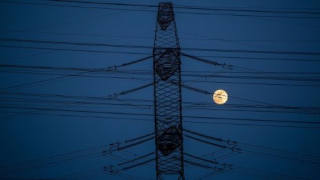 Данъци и такси съставляват 40% от сметките за ток в ЕС в началото на 2020 г.