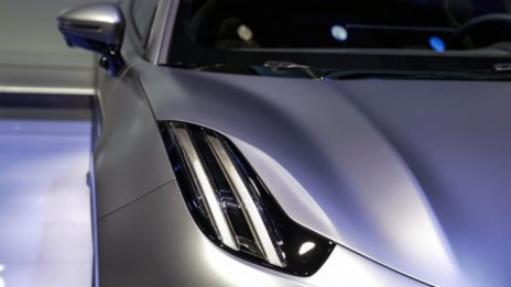 Китайската автомобилна компания Geely се насочва към пазара на смартфони