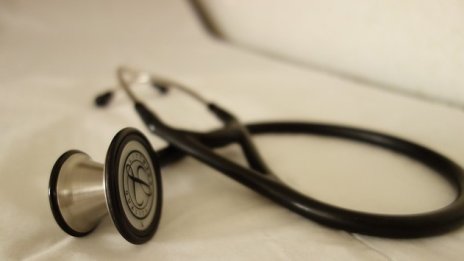 КЗК отхвърли жалбата срещу избрания изпълнител за детската болница