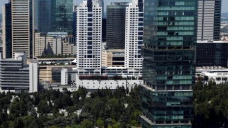 Понижаването на лихвите даде тласък на продажбите на жилища в Турция през август