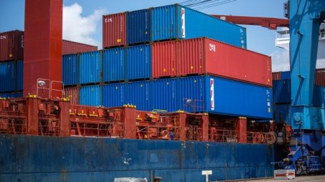 Незаконни стоки за 740 млн. евро са задържани от митниците на ЕС за 2018 г.