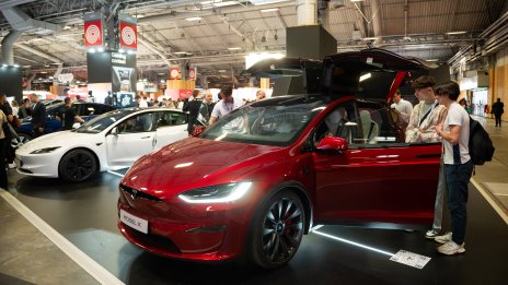 Продажбите на Tesla във Франция се свиват с над 60% през януари