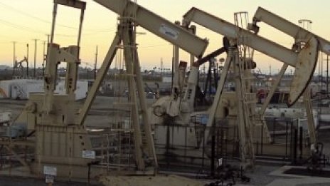 Саудитска Арабия намали цената на петрола за Азия и САЩ