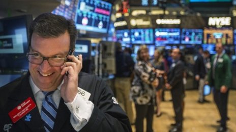 Wall Street посреща Тръмп с ръстове*