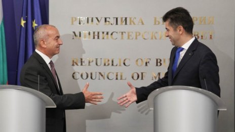 Кирил Петков към Гълъб Донев: Битката с корупцията трябва да продължи