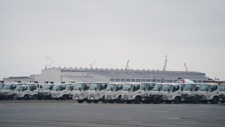 Бизнесът с камиони на Toyota е фалшифицирал данни за емисиите при някои двигатели