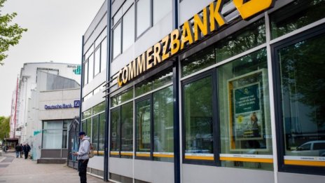 Commerzbank увеличава печалбата си благодарение на силния бизнес с клиенти