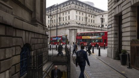 АЦБ: Инвеститорите на дребно най-вероятно не разбират добре криптовалутите