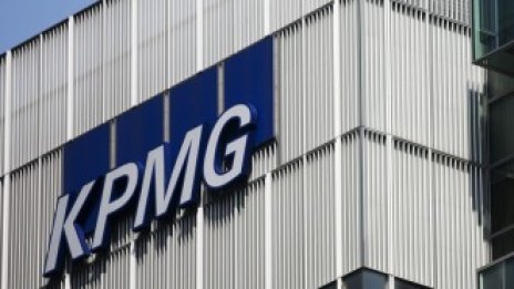 KPMG се оттегли като одитор на закъсалата германска имотна компания Adler