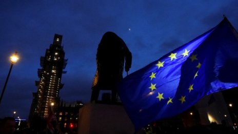 Трябва ли България да се притеснява от новия законопроект за евросредствата?