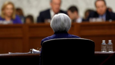 Йелън окрили долара 