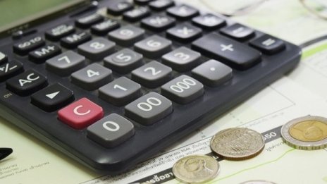 Коригираме сами данъчните декларации и след подаването им