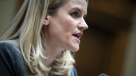 Франсис Хаугън: Русия използва Facebook групи, за да сее разделение в Украйна