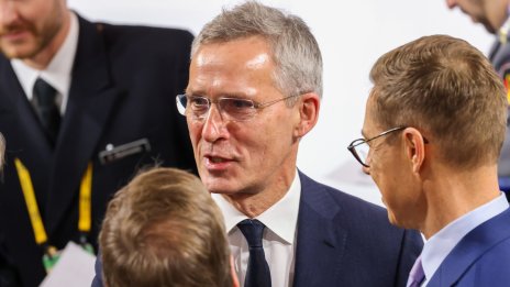 Столтенберг призова съюзниците да изпълняват обещанията си за Украйна