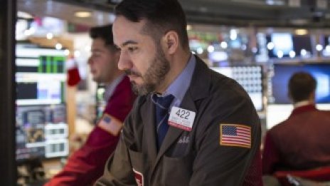 Dow Jones се извиси до нов рекорден връх