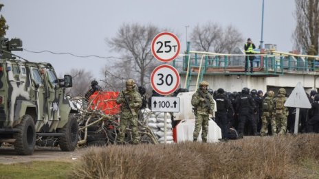 Руските сепаратисти искат да въведат рублата в Херсонска област