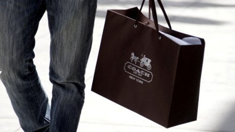 Coach придобива Kate Spade за 2,4 млрд. долара