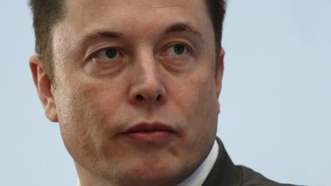 Tesla навлиза на пазара на автобуси и камиони