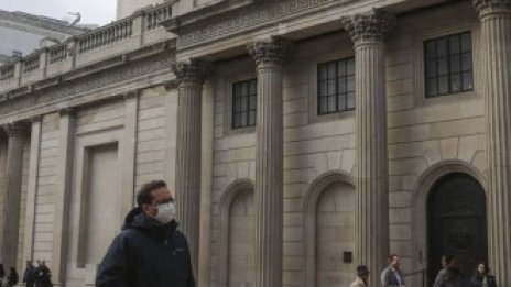 Какво се случва с насоките на централните банки в коронавирусната криза?